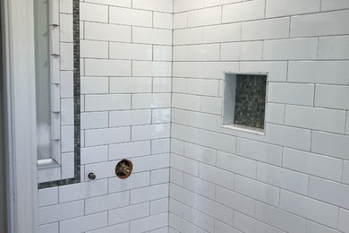 プロビデンスにあるヴィクトリアン調のおしゃれな浴室の写真