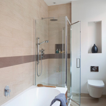 Edwardian House in Hove_Family Bathroom