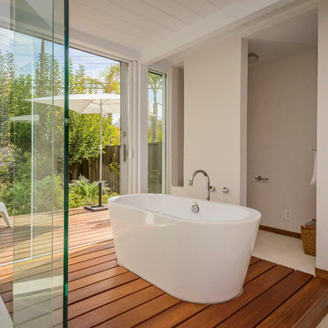 eichler master bathroom