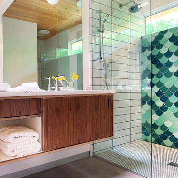 Eichler Palms Fish Scale Shower Wall