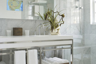 Inspiration for a modern bathroom remodel in Omaha
