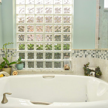 Elegant Mosaic Master Bath // Lakewood Ranch