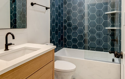 New This Week: 6 Bathrooms That Rock a Shower-Tub Combo