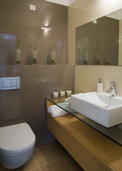 Modern Bathroom by SK Designers - Shimrit Kaufman
