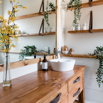 Farmhouse Bathroom