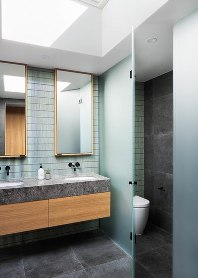 Trendy Badeværelse by GIA Bathrooms & Kitchens
