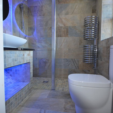 En-suite wet floor shower room