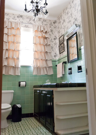 Eclectic Bathroom by Kristie Barnett, The Decorologist