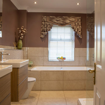 Ensuite Bathroom With Stunning Mosaic Tiles & Colour Scheme