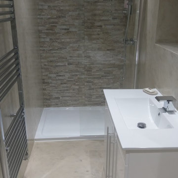 Ensuite finished in 'Travertino' microcement