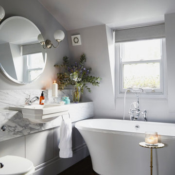 ENSUITE | White & Marble Light-Filled Space