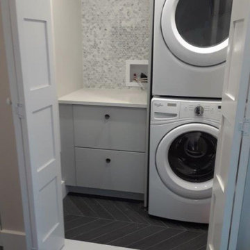 Ensuite with Laundry