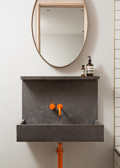 コンテンポラリー 浴室 by Shape London