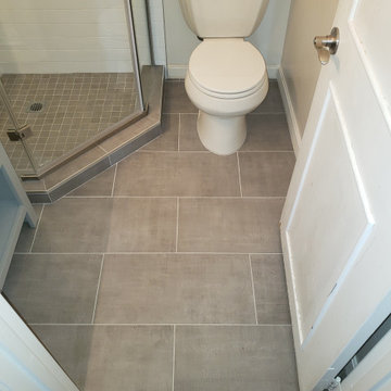 Fairfax Bathroom w/ Neo-Angle Shower