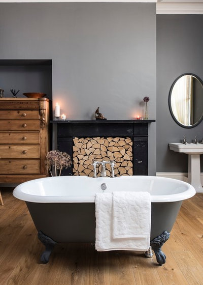 Traditional Bathroom by Aston Matthews