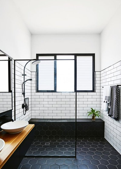 Industrial Bathroom by Green Apple Interiors & Design