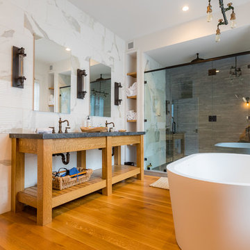 Farmhouse Bathroom