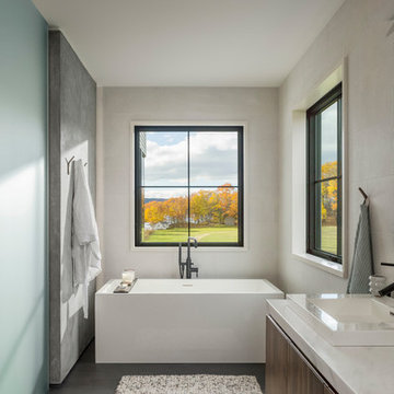 Farmhouse Bathroom