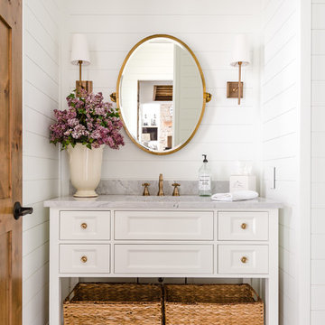 Farmhouse Bathroom