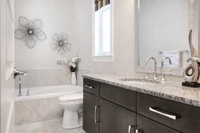 Example of a transitional bathroom design in Ottawa