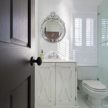 Filmmaker Interprets Luxury Yacht Interior in a 3-BR Home