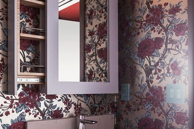 ポートランドにあるトランジショナルスタイルのおしゃれな浴室の写真