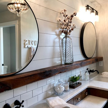 Fixer Upper-Inspired Modern Farmhouse