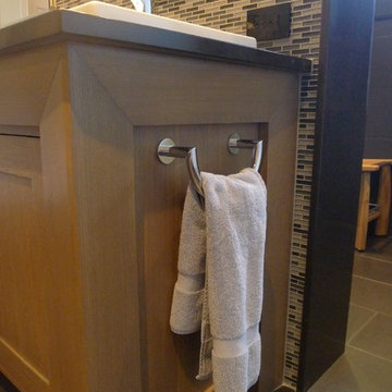 Floating wall, Master Bathroom