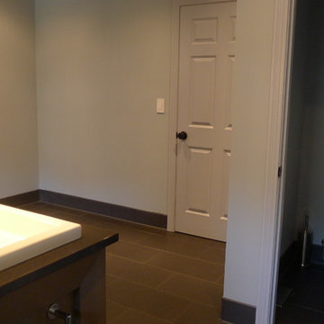 Floating wall, Master Bathroom