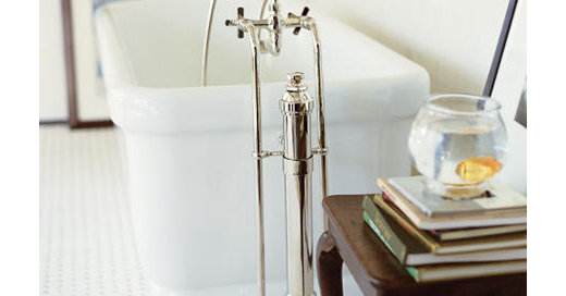 Where to Put Your Freestanding-Bathtub Necessities
