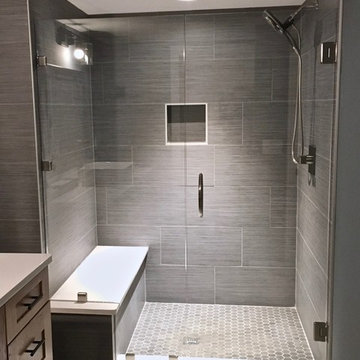 Frameless shower glass with benches