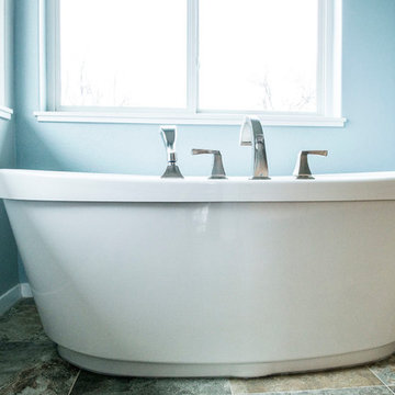 Free Standing Tub and Fixtures
