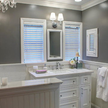 French/Cottage Bathroom