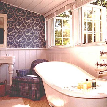 French Country Bathrooms
