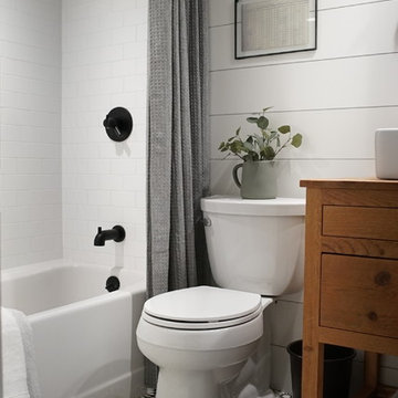 Furlong, PA // Bathroom Renovations