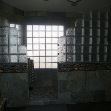 Garito Master Bathroom