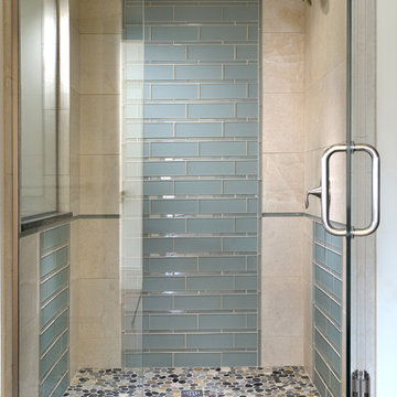 Genny & Fred Bathroom