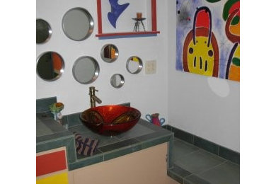 Example of an eclectic bathroom design in San Francisco