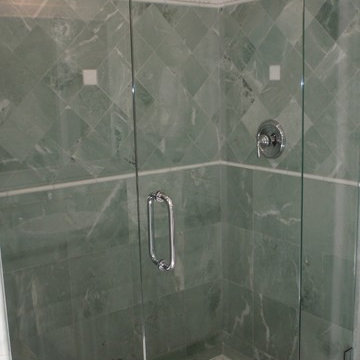 Glam House -  Guest Bath