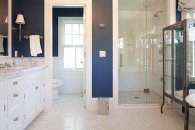 Photo of a large ensuite bathroom in Minneapolis with an alcove shower.