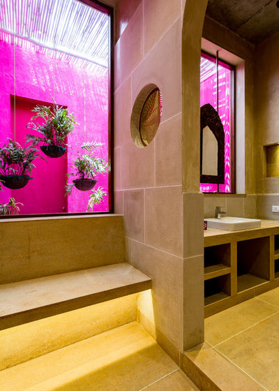 Eclectic Bathroom by Shabnam Gupta