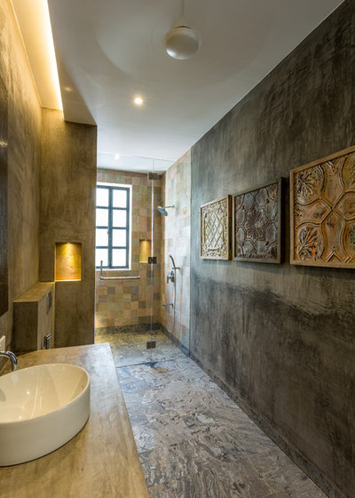 Eclectic Bathroom by Shabnam Gupta