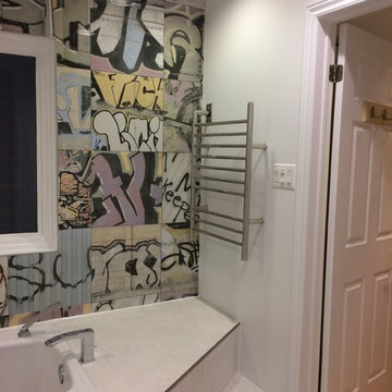 Graffiti Bathroom Design and Renovation - Vaudreuil, QC