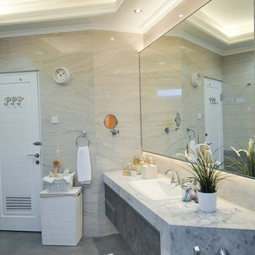 Grandeur Modern Farmhouse Master Bathroom in Southern Jakarta