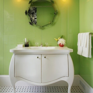 Green Bath w/ Bombe Lav