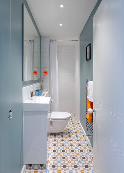 コンテンポラリー 浴室 by Forrester Roberts Interior Design