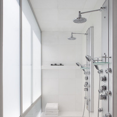 Example of a minimalist bathroom design in San Francisco
