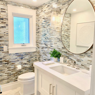 75+ Bäder mit Fliesen aus Glasscheiben und bunten Wänden Ideen & Bilder