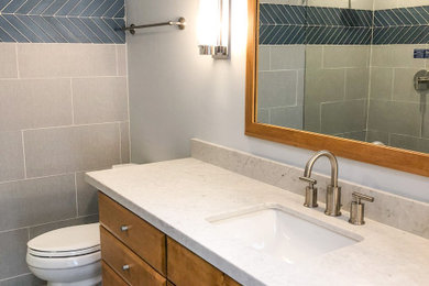 Example of a minimalist bathroom design in Phoenix