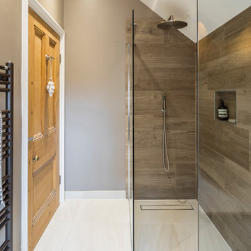 Guest wetroom in Surbiton